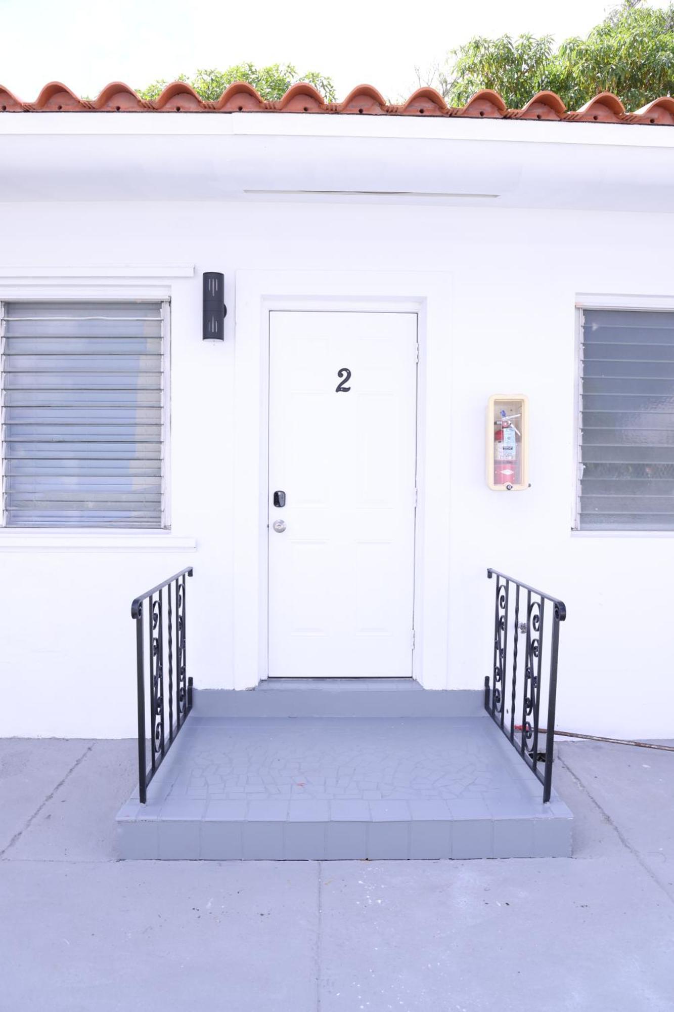 Douglas Rd Apartments Miami Buitenkant foto